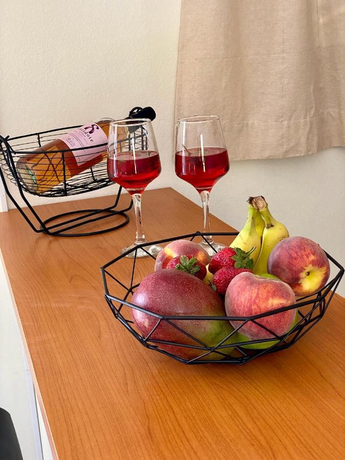 Lemon Tree Apartments A Dアルゴストリオン エクステリア 写真