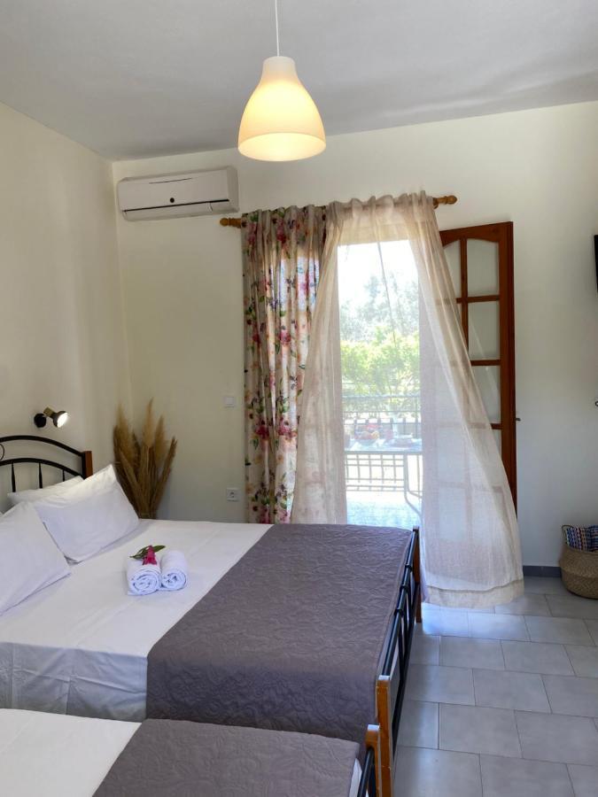 Lemon Tree Apartments A Dアルゴストリオン エクステリア 写真